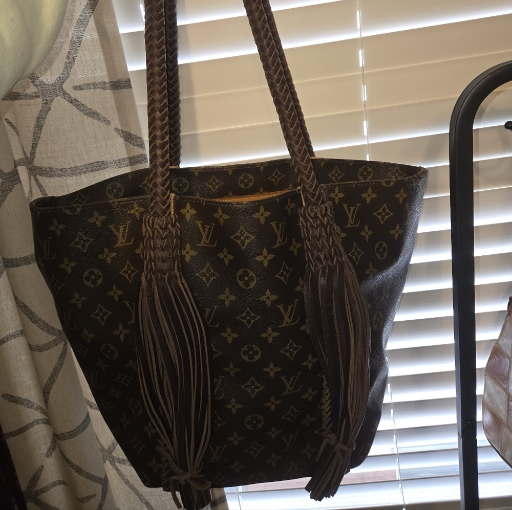 Vintage Boho Mykonos Tote Bag With Brown Handles And Tassels - Picture 3 of 5